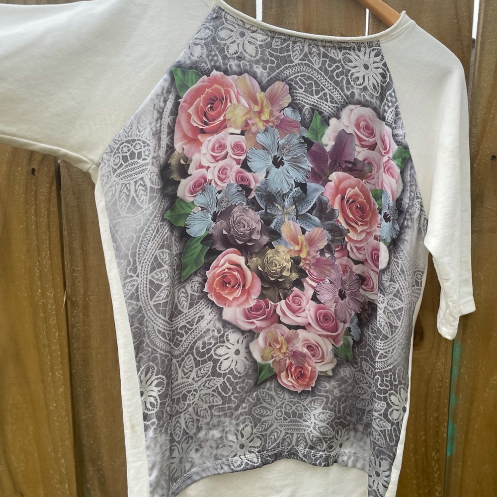 Floral Top - Picture 3 of 7
